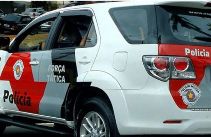 Força Tática da PM prende quatro em flagrante com tijolões de maconha em Marília, após perseguição em rodovia