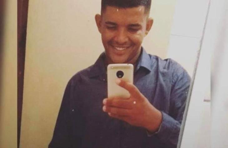 SUICÍDIO: BOMBEIROS TENTAM SALVAR A VIDA DE UM HOMEM COM O NOME DE ISAQUE QUE TENTOU SUICÍDIO AGORA NOITE NA ZONA NORTE DE MARÍLIA.