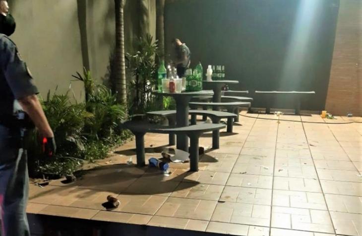 Fiscais e PM fecham dois eventos em chácaras de Marília