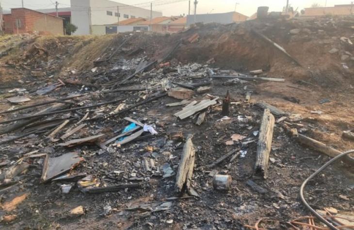 HOMEM É PRESO APÓS MATAR CACHORRO CARBONIZADO EM AGUDOS