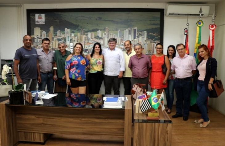 Prefeito Daniel Alonso Recebe moradores e anuncia asfalto no bairro Parque das Vivendas