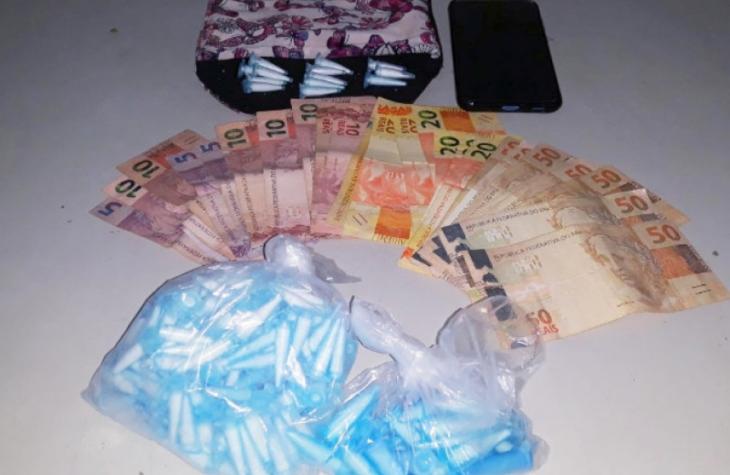 Traficante é preso em posse de 224 porções de cocaína, em Marília