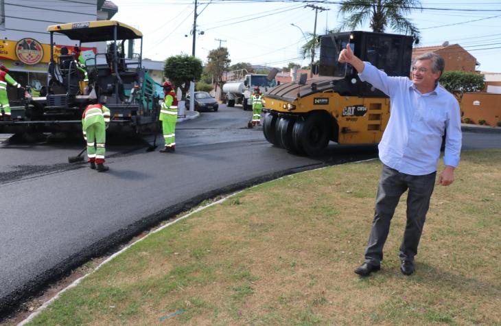 Moradores da Zona Norte e Sul agradecem prefeito Daniel Alonso pelo Asfalto Novo