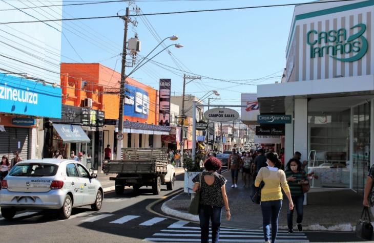 Comércio de Marília tem horário estendido em Dezembro para as vendas de Natal
