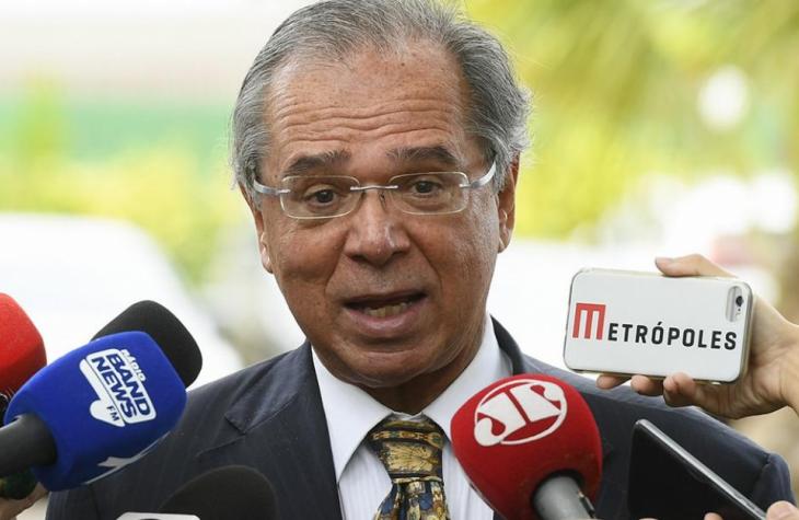 Guedes se desculpa por associação de servidor público com "parasita"