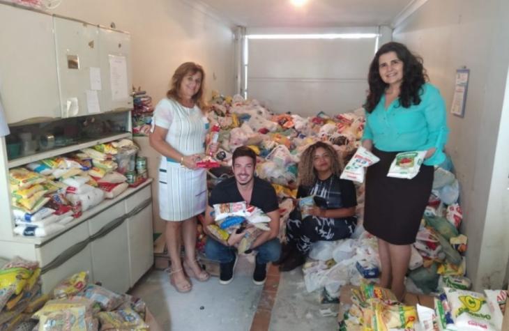 Regina Alonso arrecada 20 toneladas para o fundo social com o canaval de Marília