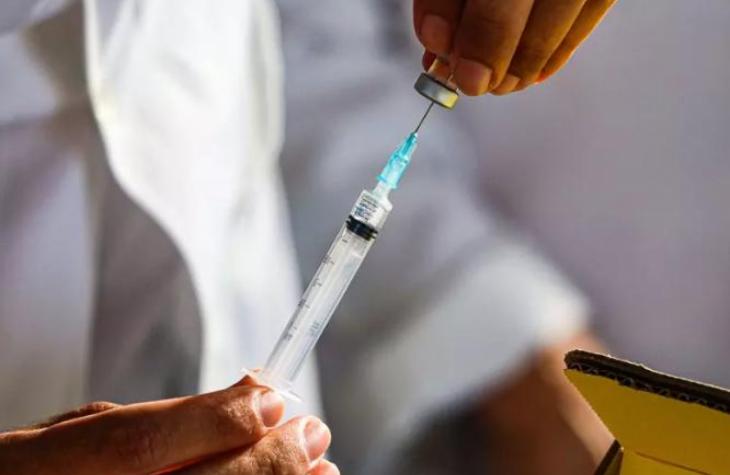 Posso pegar Covid-19 depois das duas doses da vacina? Por que alguns morrem?