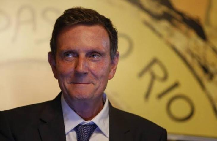 Crivella: Pessoas moram em área de risco para gastar menos com cocô e xixi