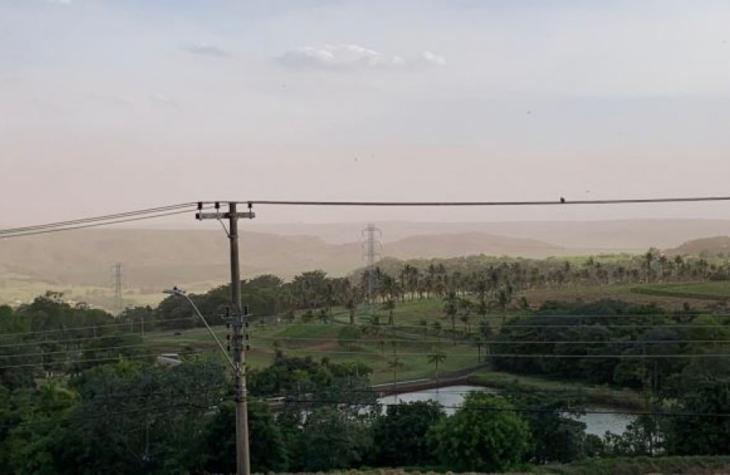 Nuvem de poeira registrada próxima a Marília, região pode ter tempestades
