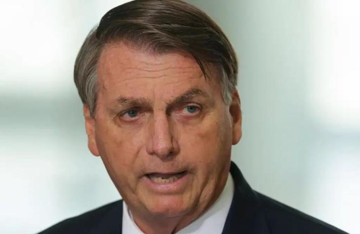 Bolsonaro tem obstrução abdominal e é internado às pressas