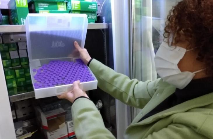 Marília começa a usar vacina Pfizer como reforço para a Janssen