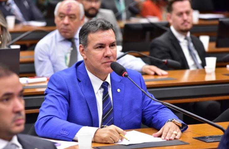 CAPITÃO AUGUSTO SE POSICIONA CONTRA TAXAÇÃO DE SERVIÇOS DE STREAMING