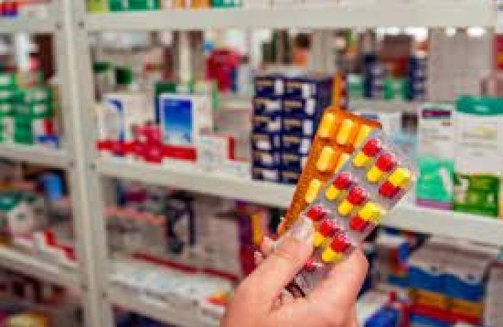 Alta súbita de gripe e Covid leva à falta de vários medicamentos