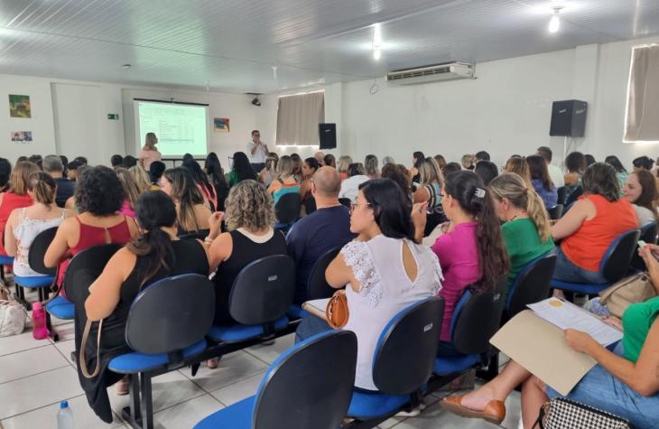 Educação municipal de Marília se reúne para o Planejamento do Ano Letivo de 2024