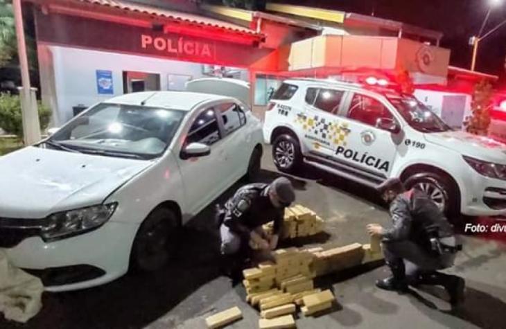 Polícia Rodoviária Estadual prendeu em flagrante um rapaz de 23 anos, que transportava uma enorme quantidade de maconha, próximo a cidade de Marília.