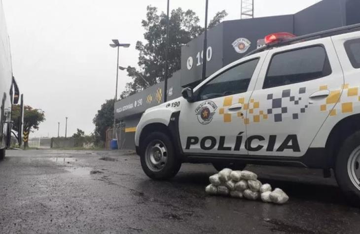Mulher é presa com carregamento de skank em rodovia de Garça