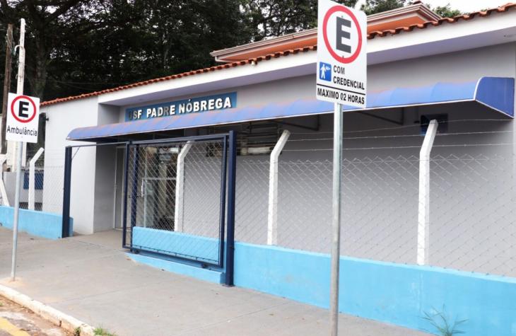 Pacientes esperam o dia todo pra ser atendido na USF de Padre Nóbrega