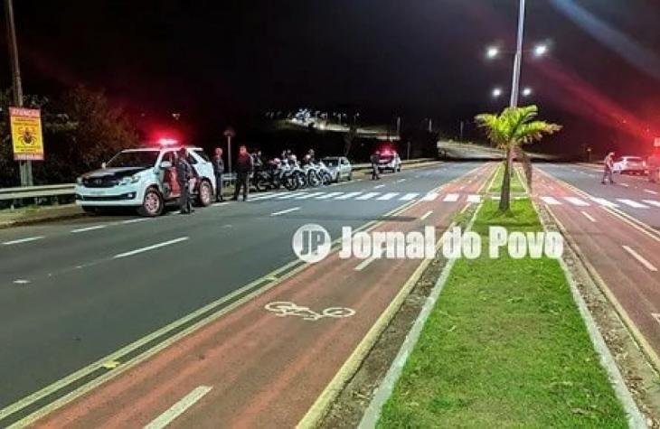 Operação Especial da PM em Marília fecha o cerco a aglomerações, combate bailes funk, bebedeiras e faz 140 autuações no final de semana