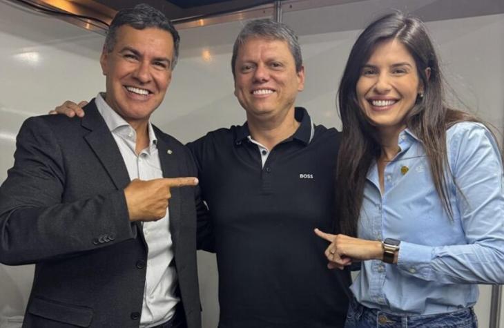 Lei sancionada por Tarcísio torna obrigatória execução semanal do Hino Nacional nas escolas de SP