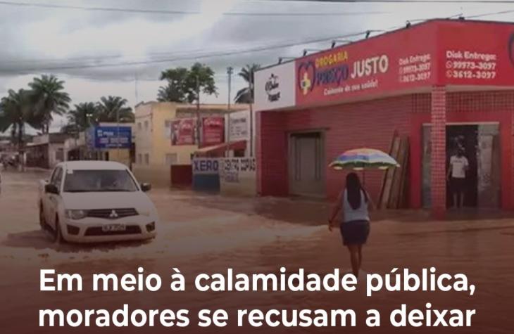 Em meio à calamidade pública, moradores se recusam a deixar casas alagadas no AC